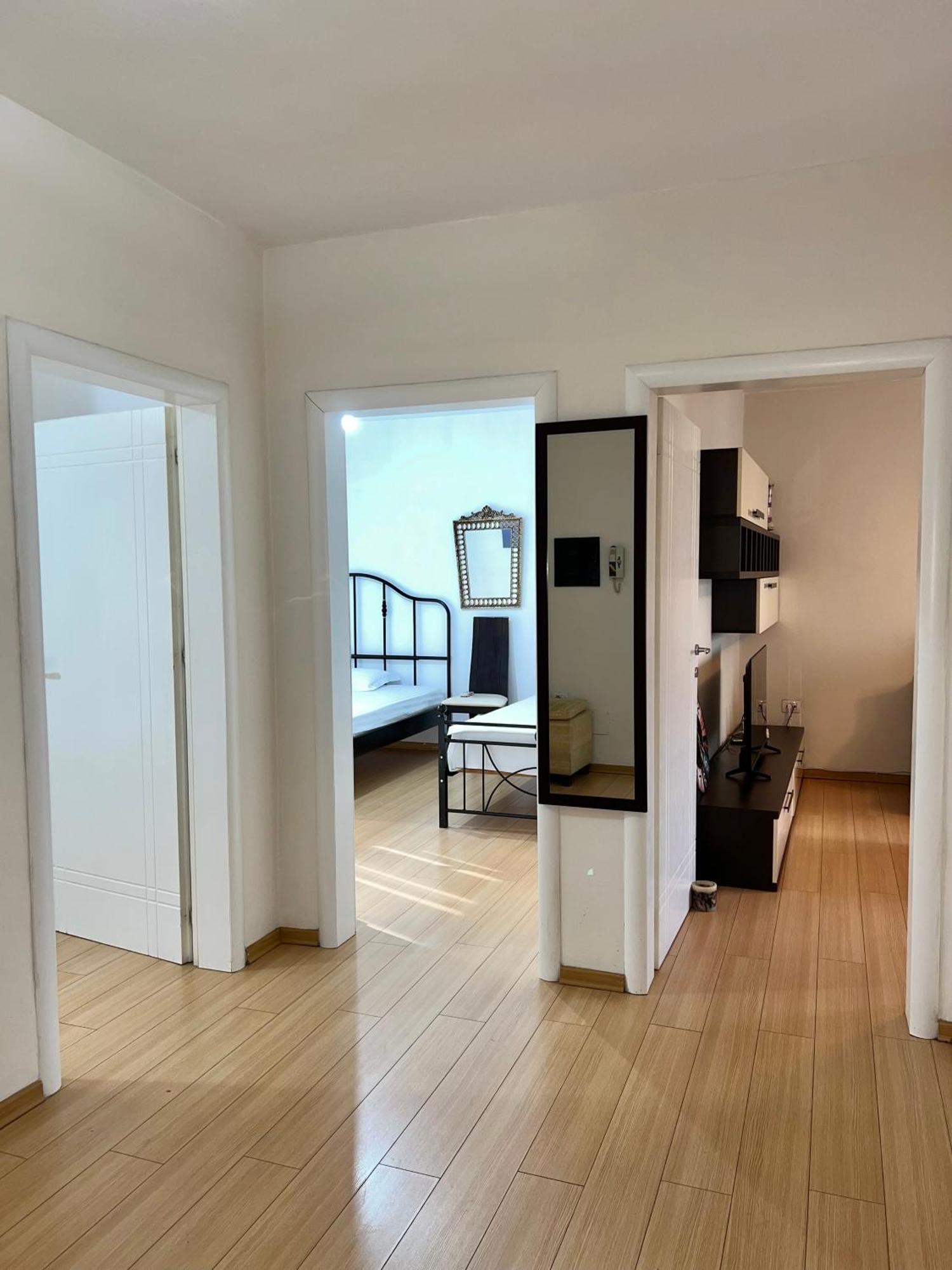 Blloku Family Apartment Tirana Buitenkant foto